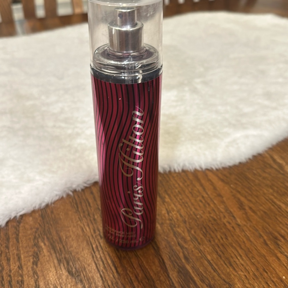 Paris Hilton fragrance mist